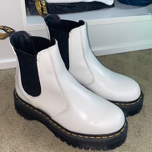 Dr. Martens 2976 Quad Chelsea Boot